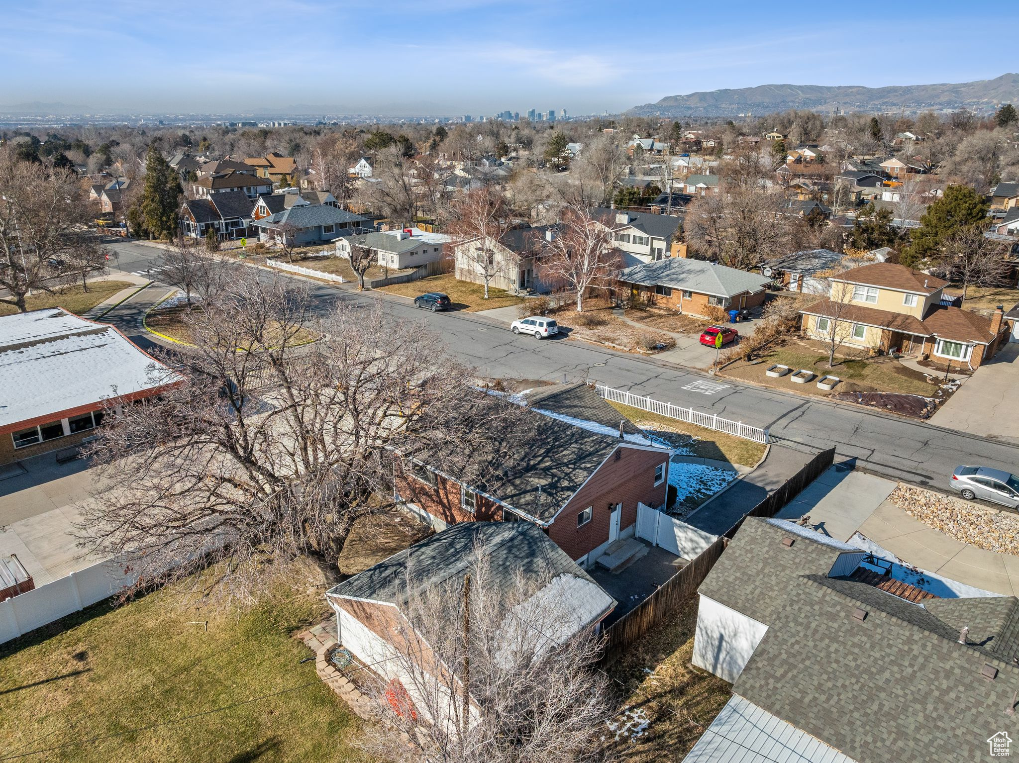 Birds eye view of property