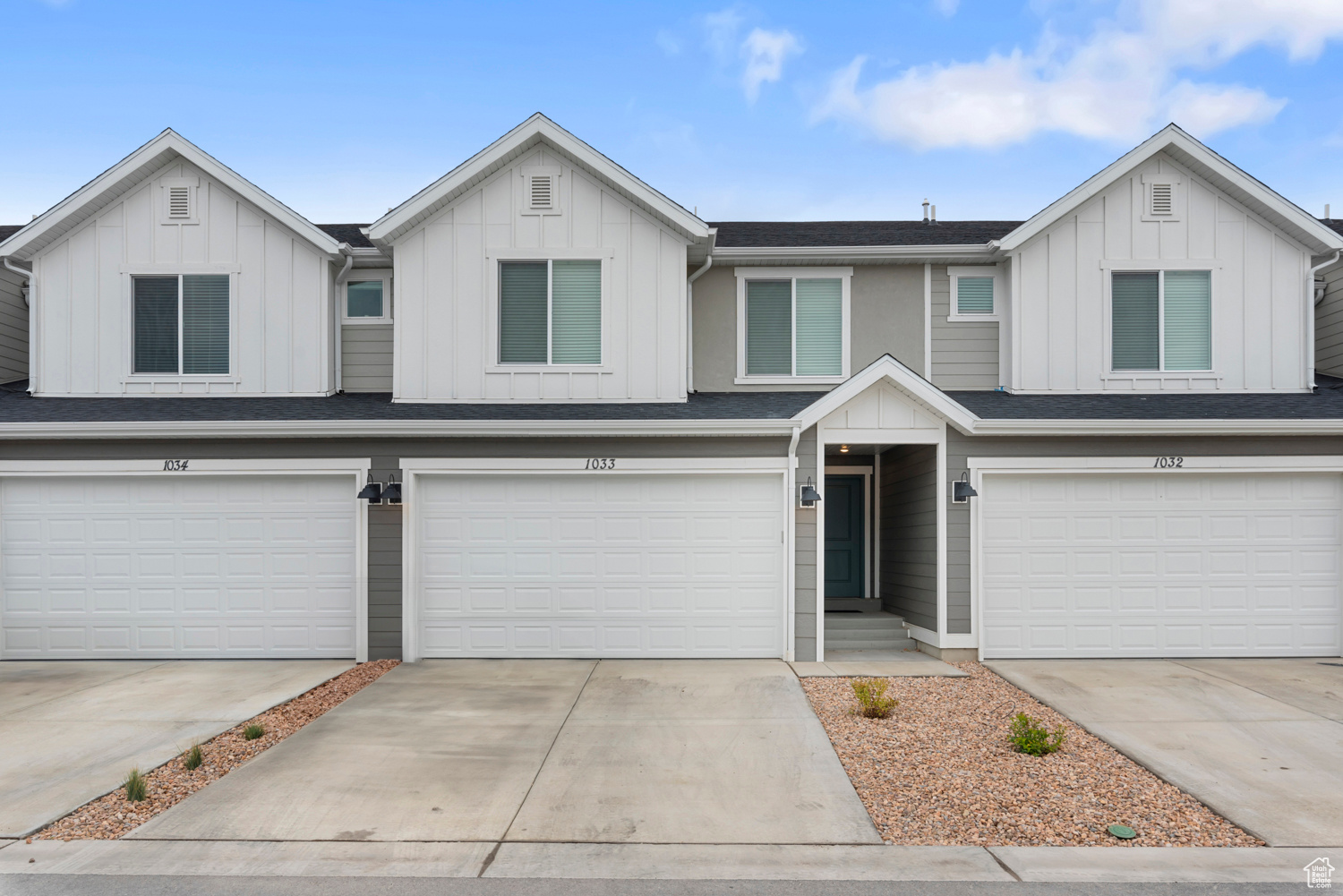 View of front of home featuring a garage