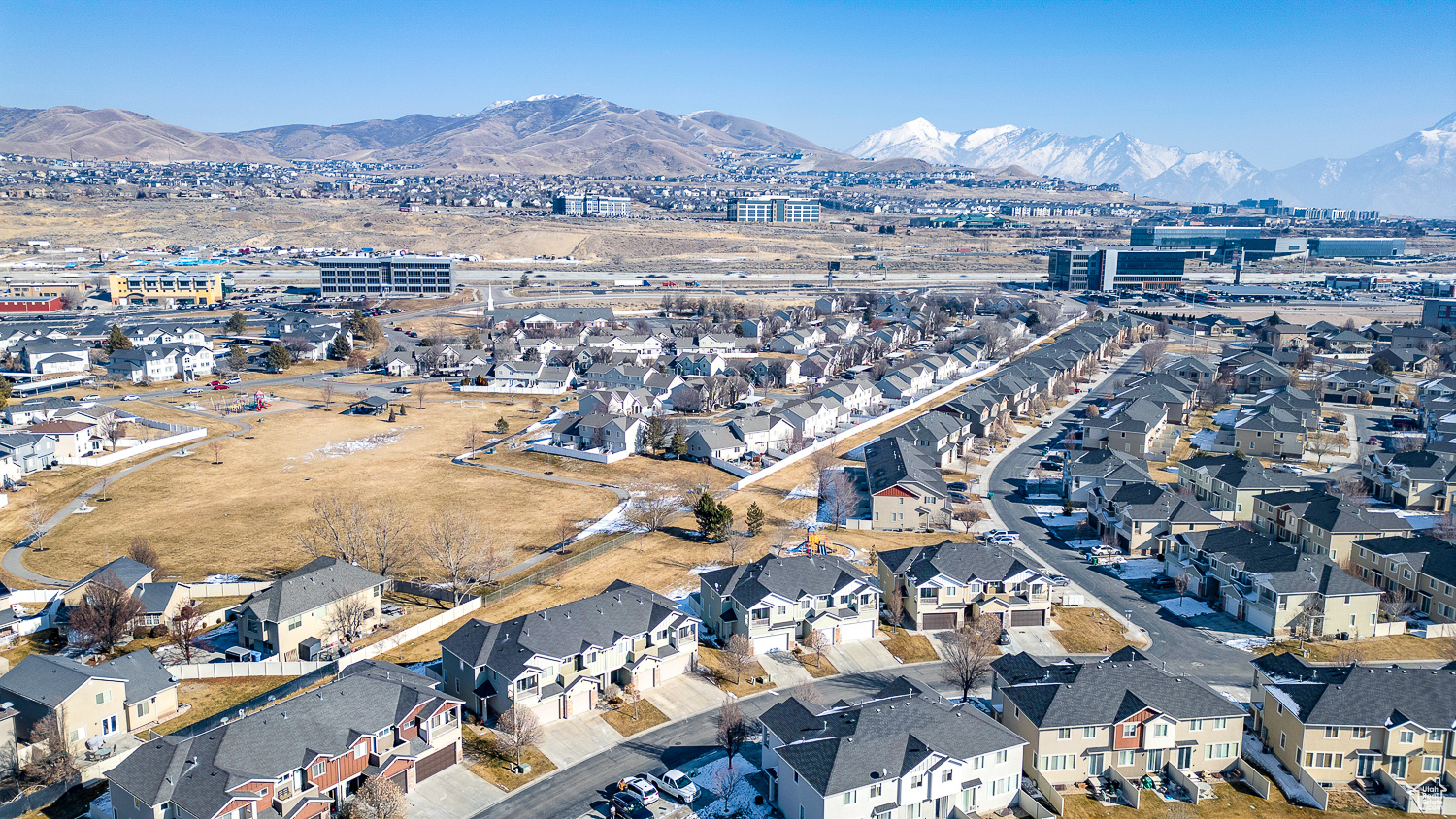 Bird's eye view featuring a mountain view