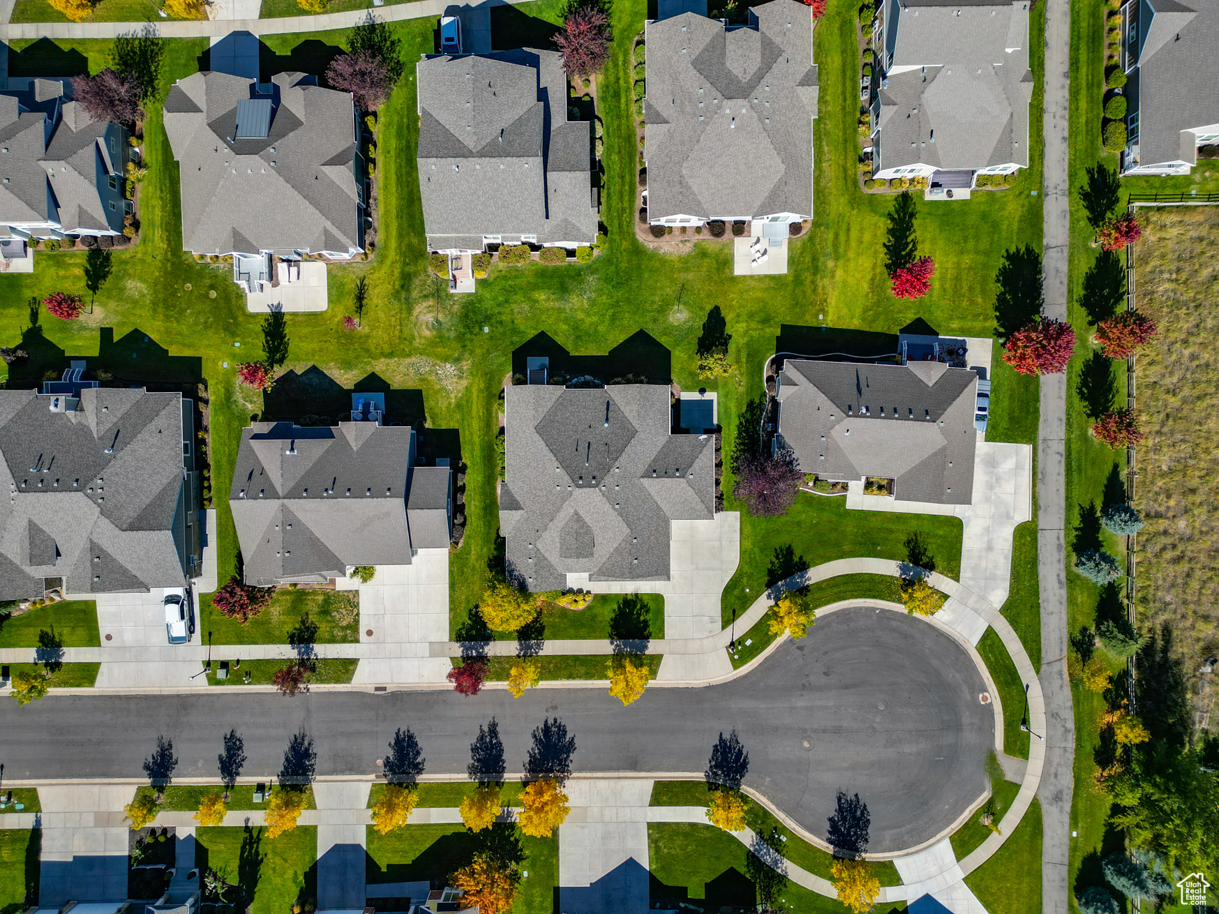 Birds eye view of property