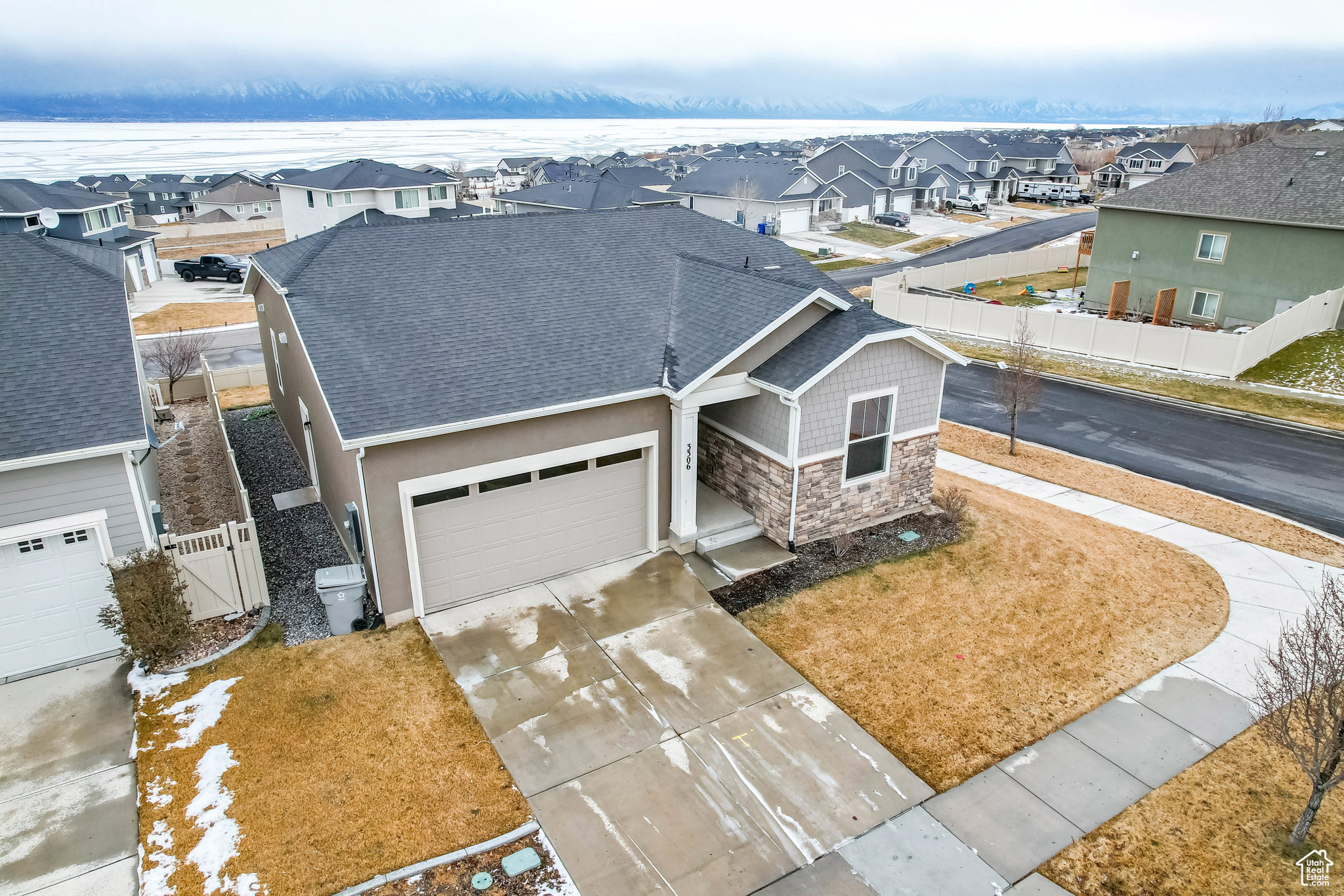 Aerial view featuring a mountain view