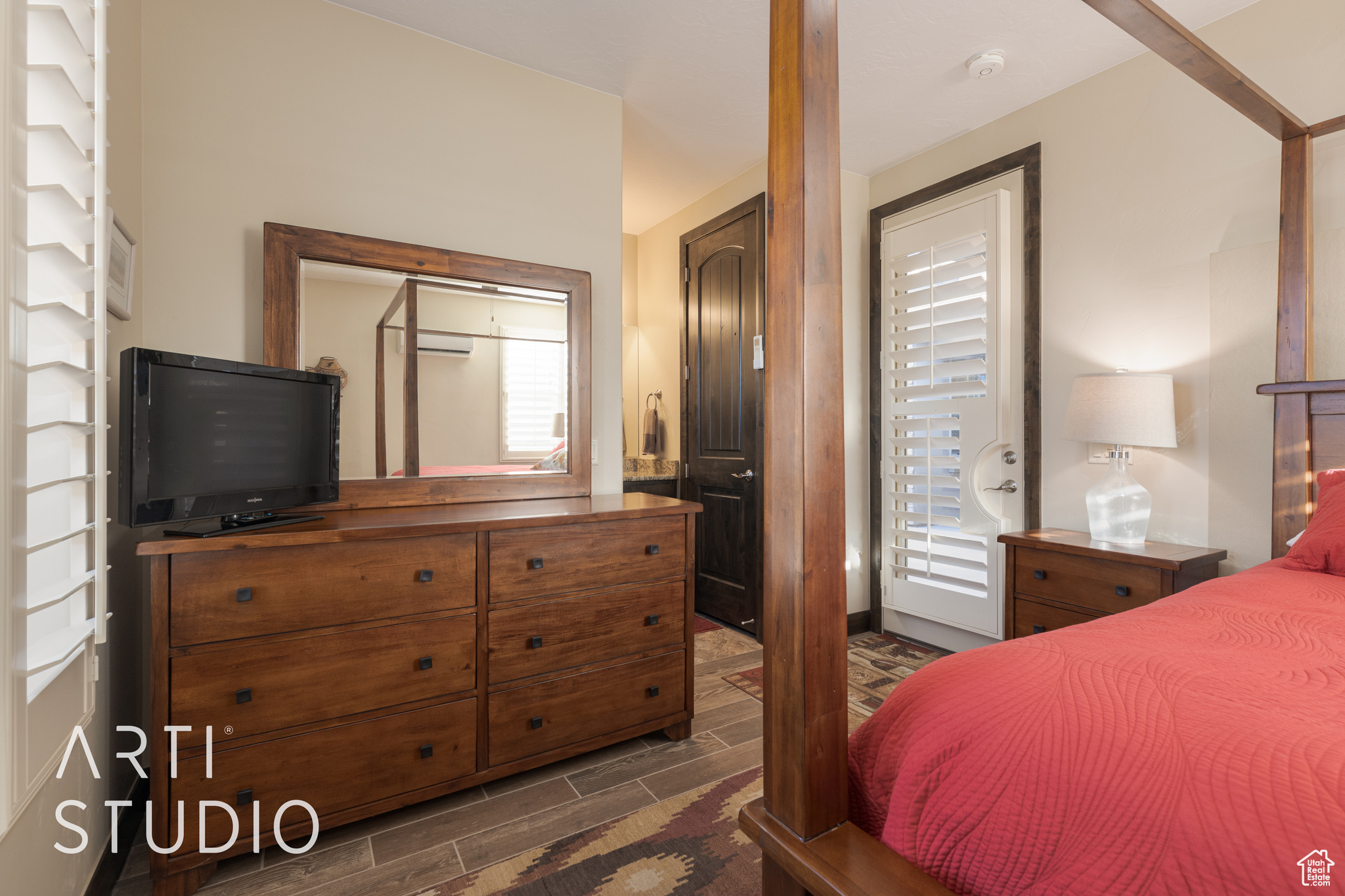 View of casita bedroom