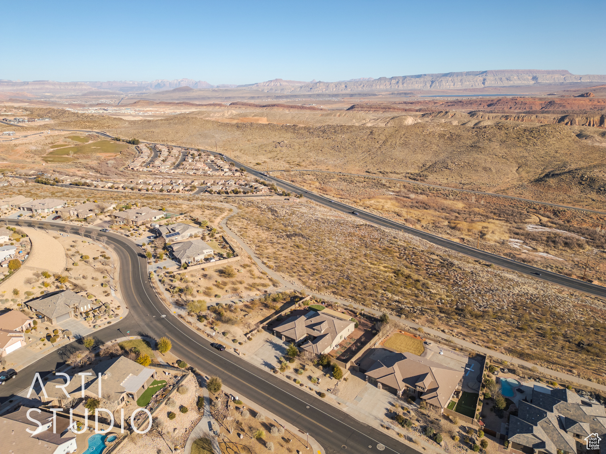 Drone / aerial view featuring a mountain view and golf course veiw