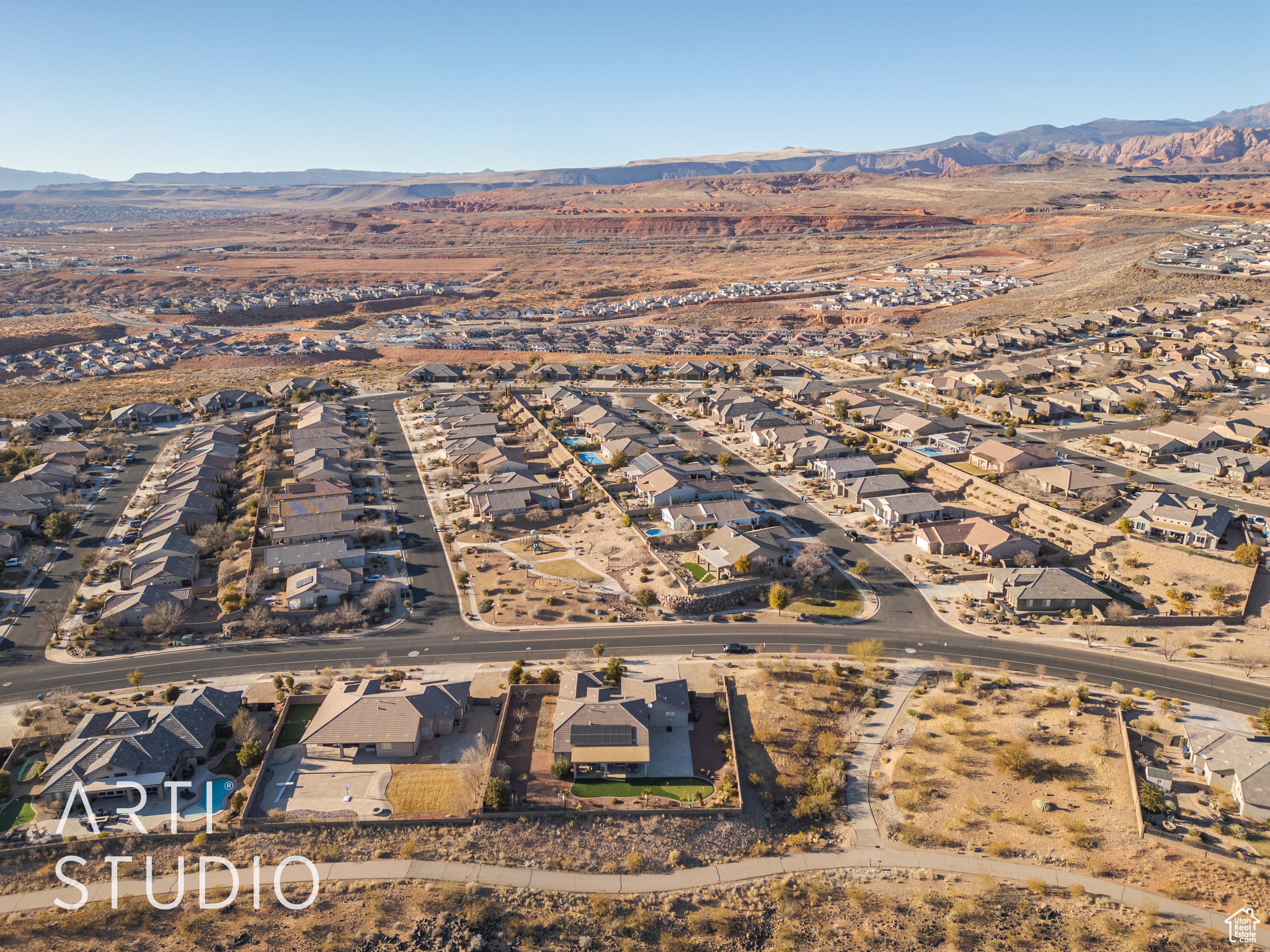 Birds eye view of property