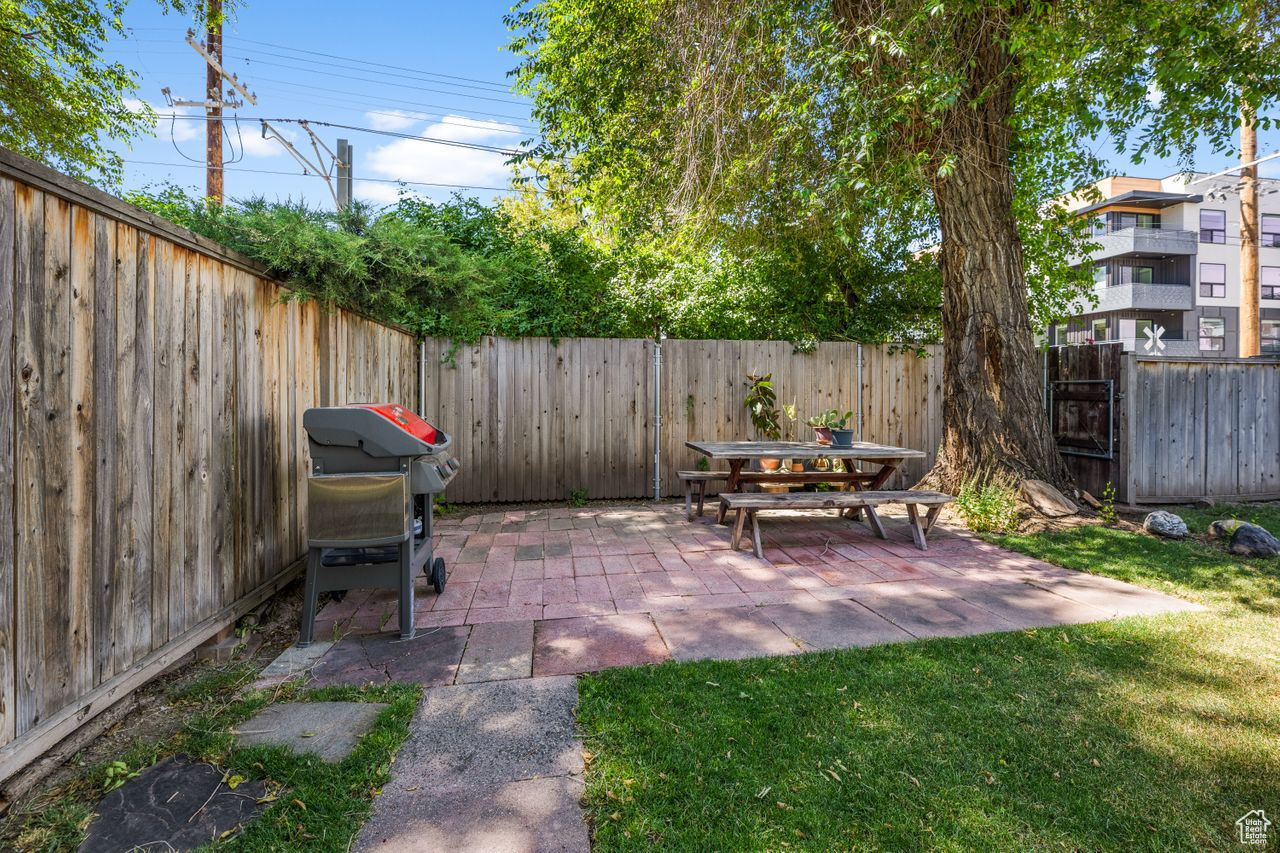 View of patio with area for grilling