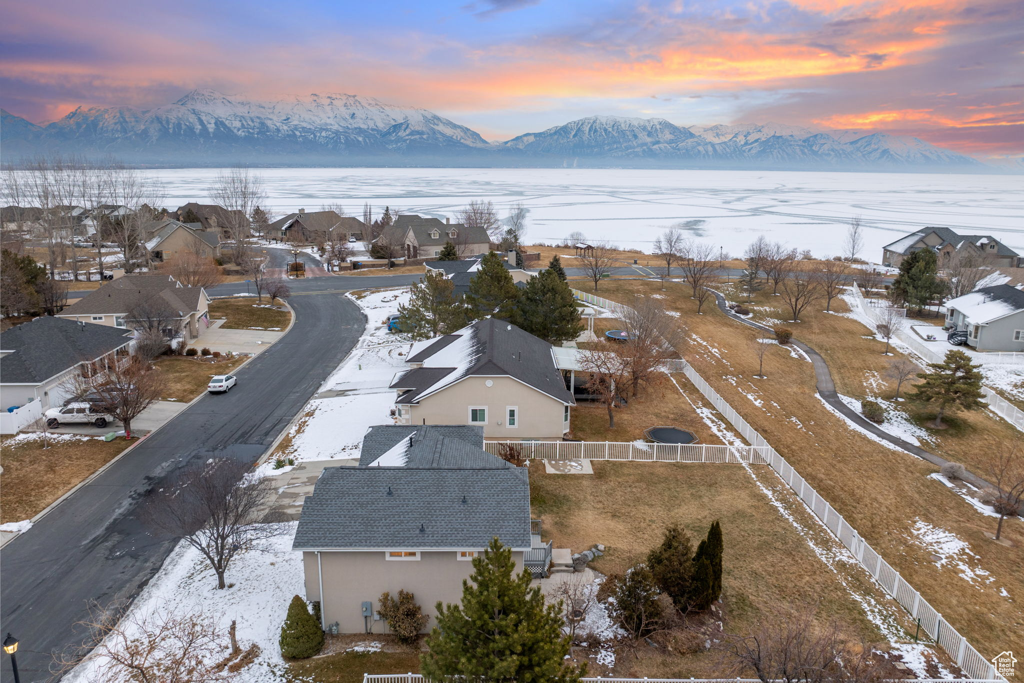 Aerial view at dusk with a mountain view