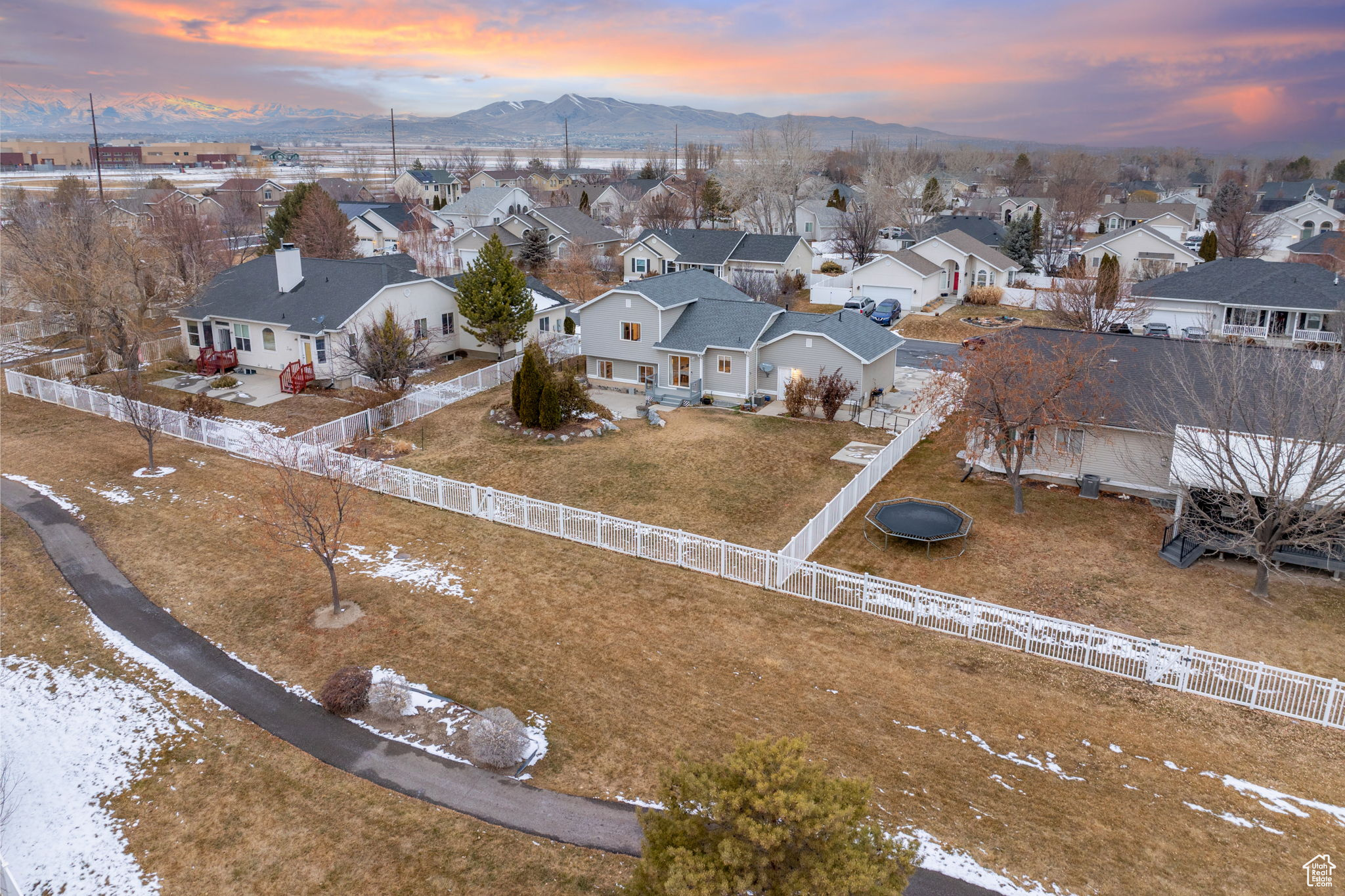 Aerial view at dusk with a mountain view