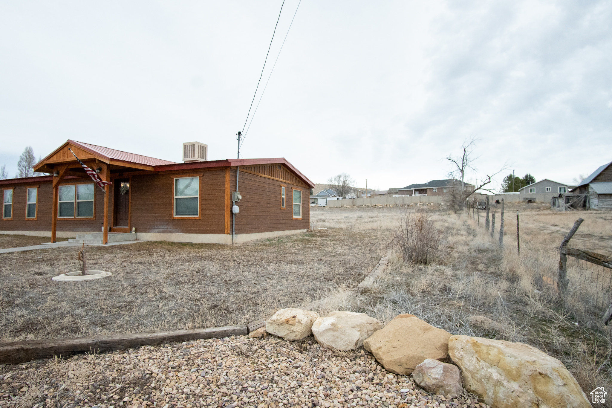 View of home's exterior