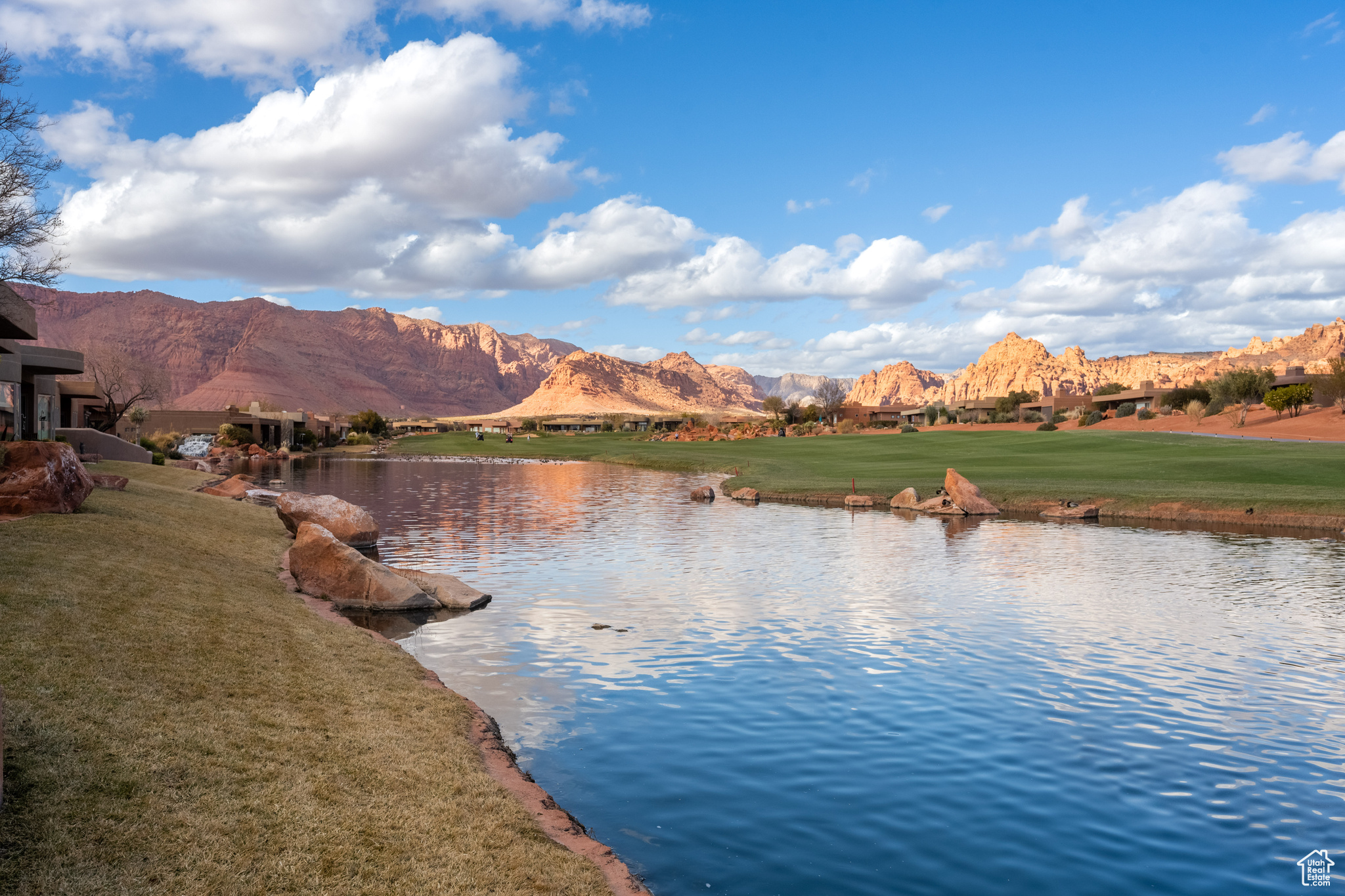 View of water feature featuring a mountain view