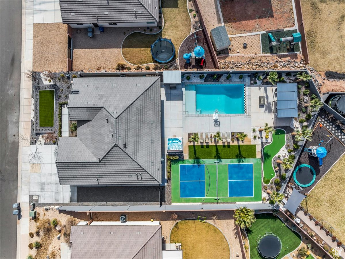 Drone / aerial view