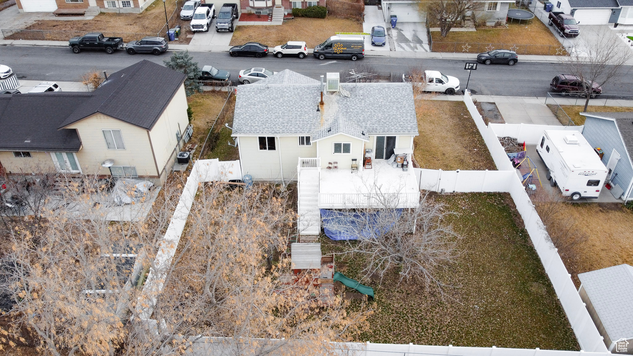 Birds eye view of property