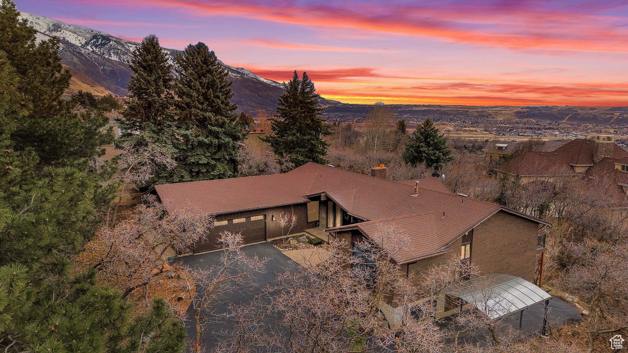 Aerial view at dusk with a mountain view