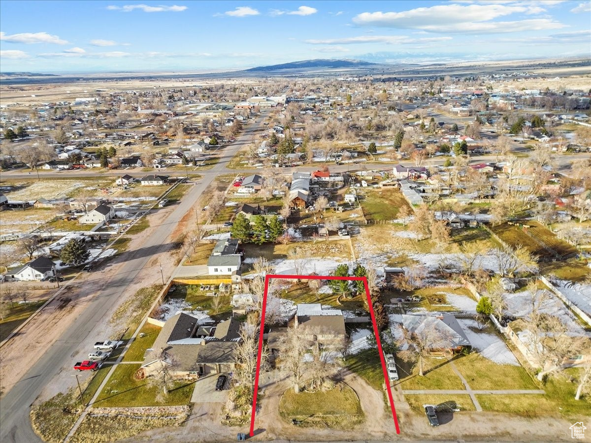 Bird's eye view with estimated property lines