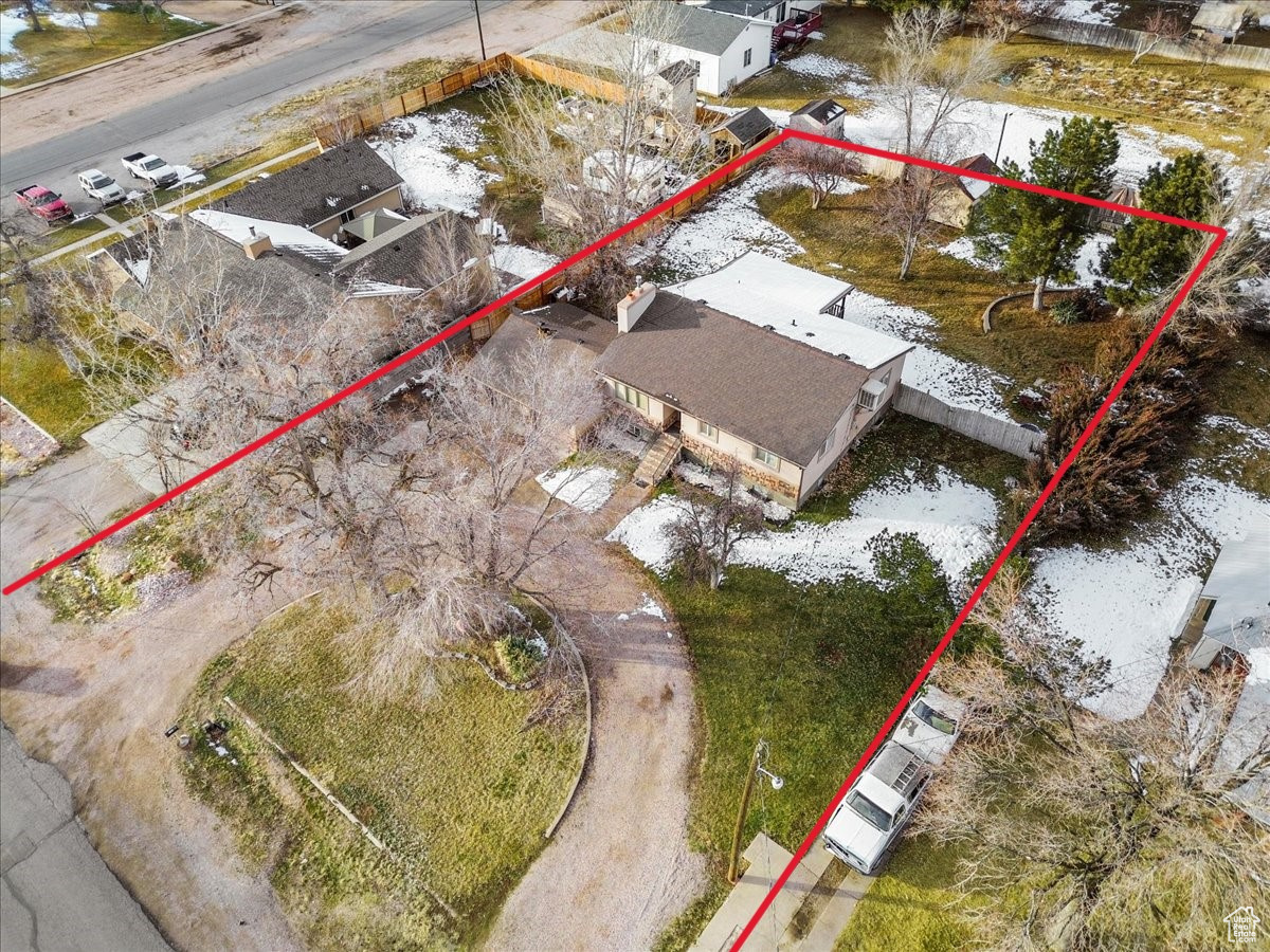 Front Aerial view with estimated property lines