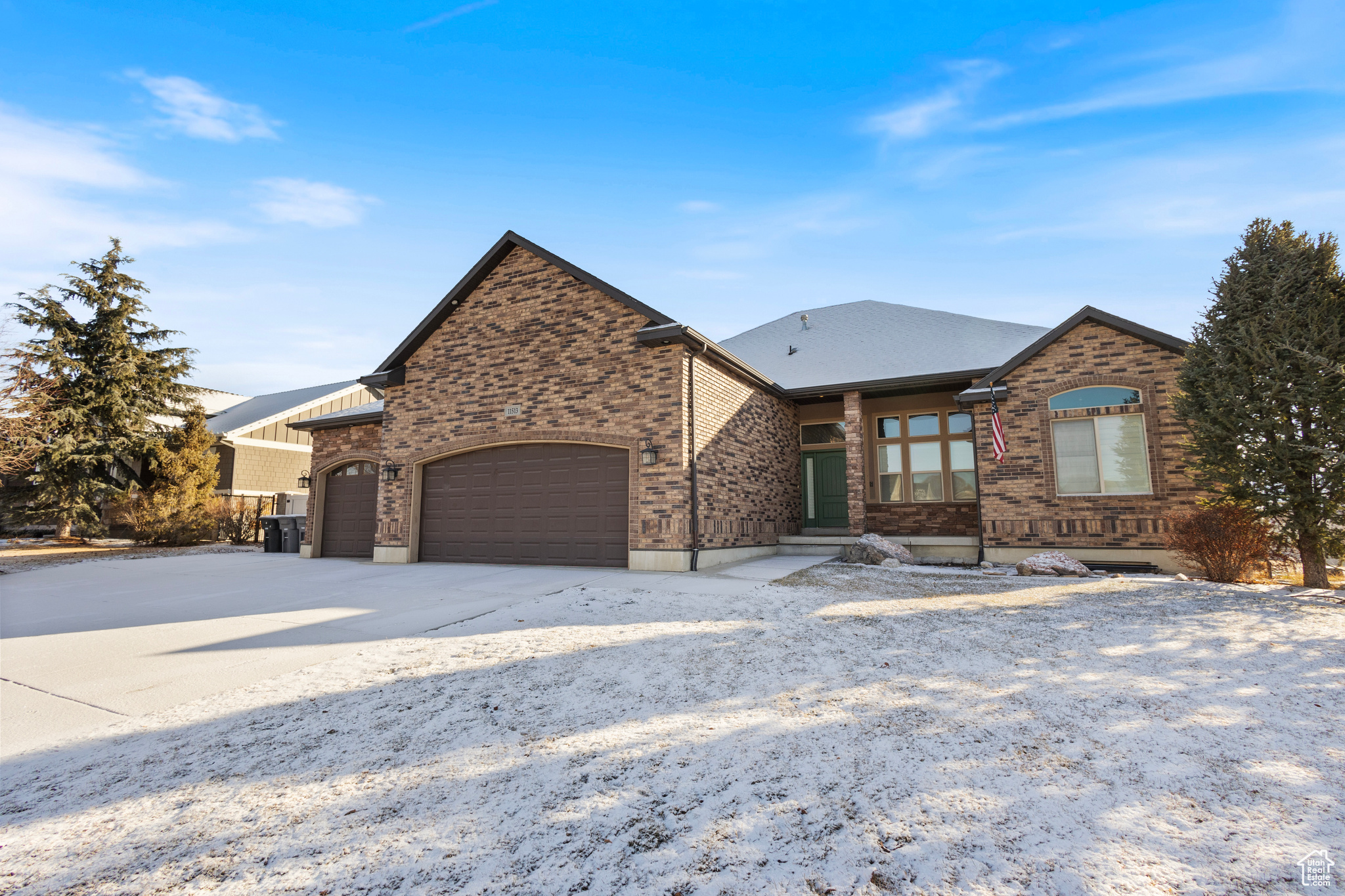 View of front facade with a garage