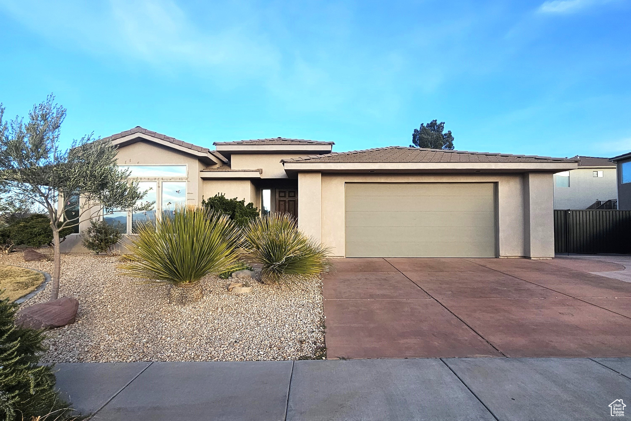 View of front facade with a garage