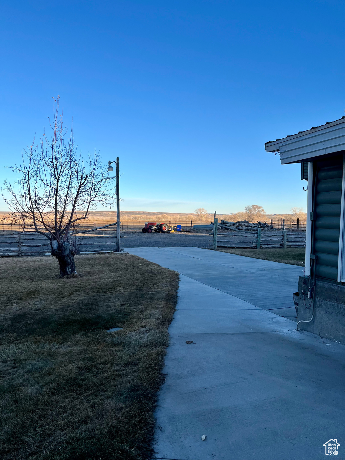 View of yard featuring a rural view