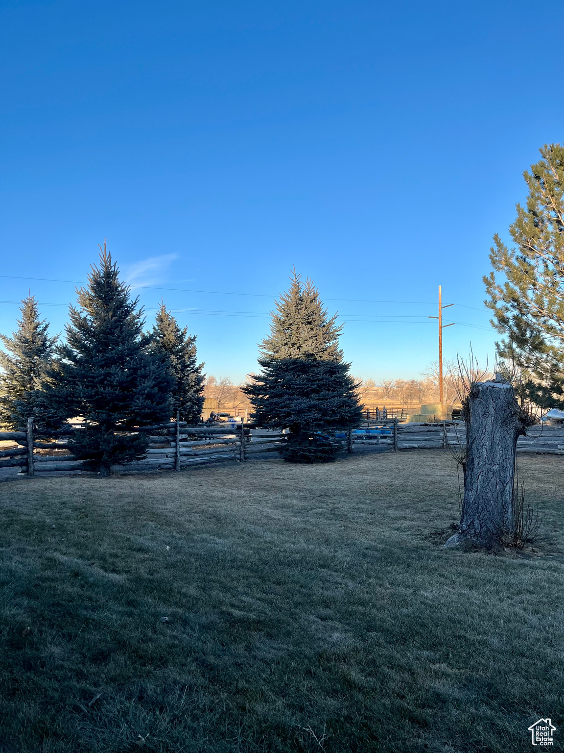 View of yard featuring a rural view