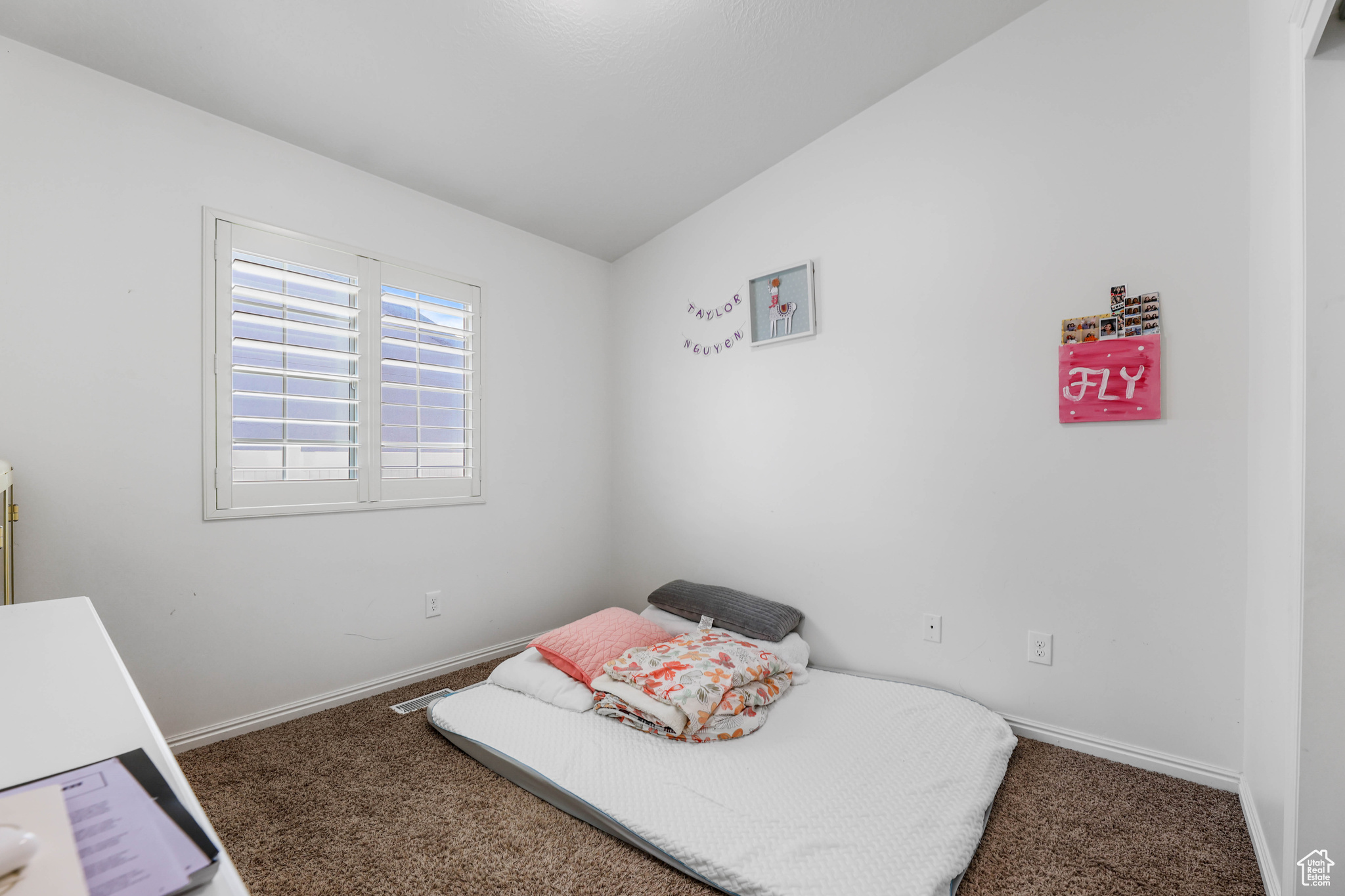 Bedroom with carpet