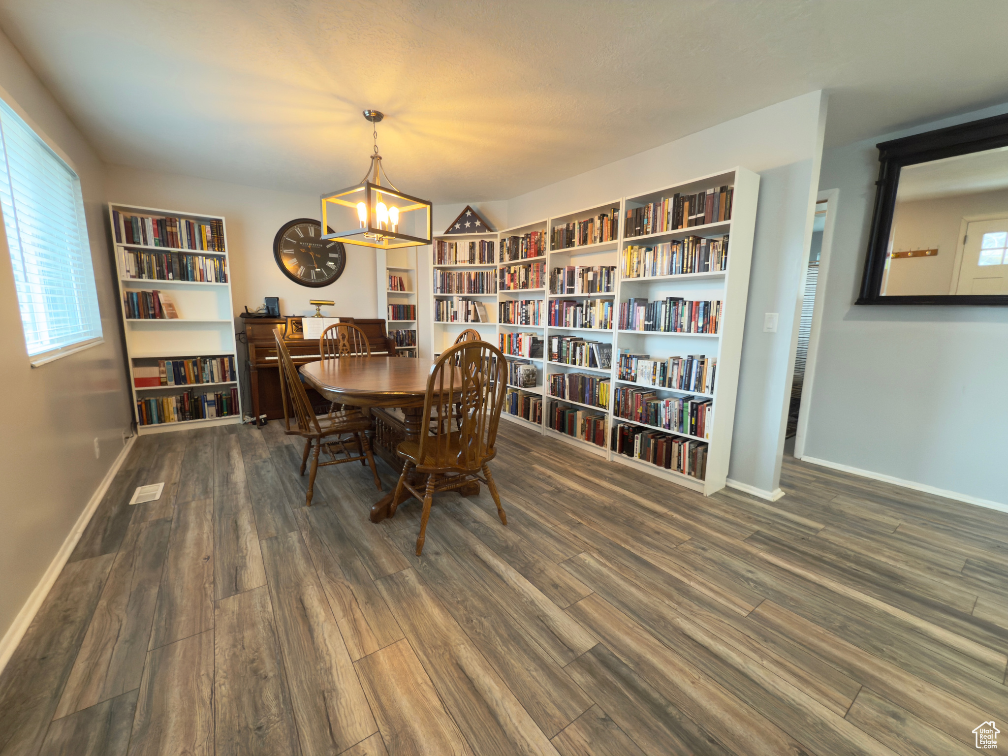 Large & open dining room