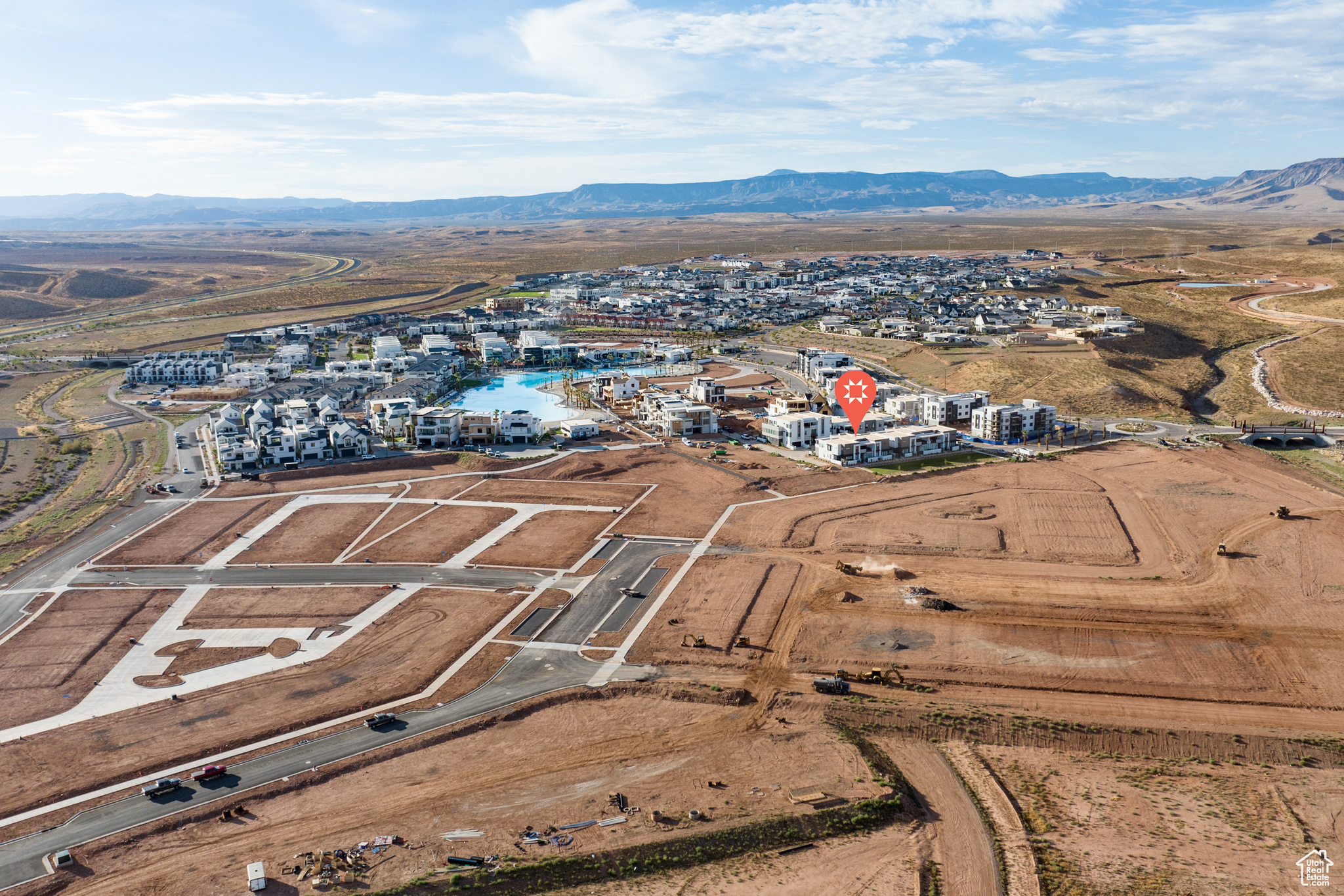 Drone / aerial view featuring a mountain view