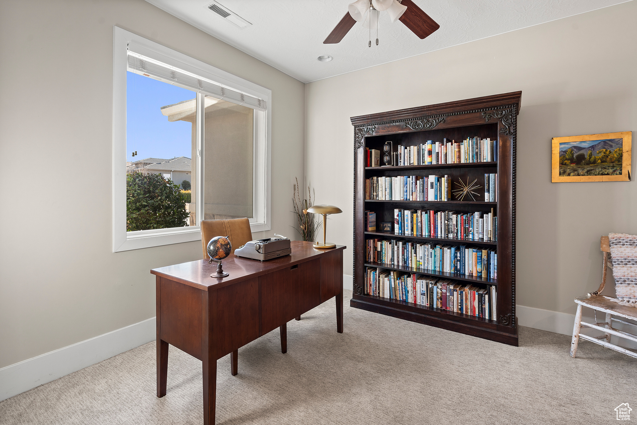 Versatile Den/Office
