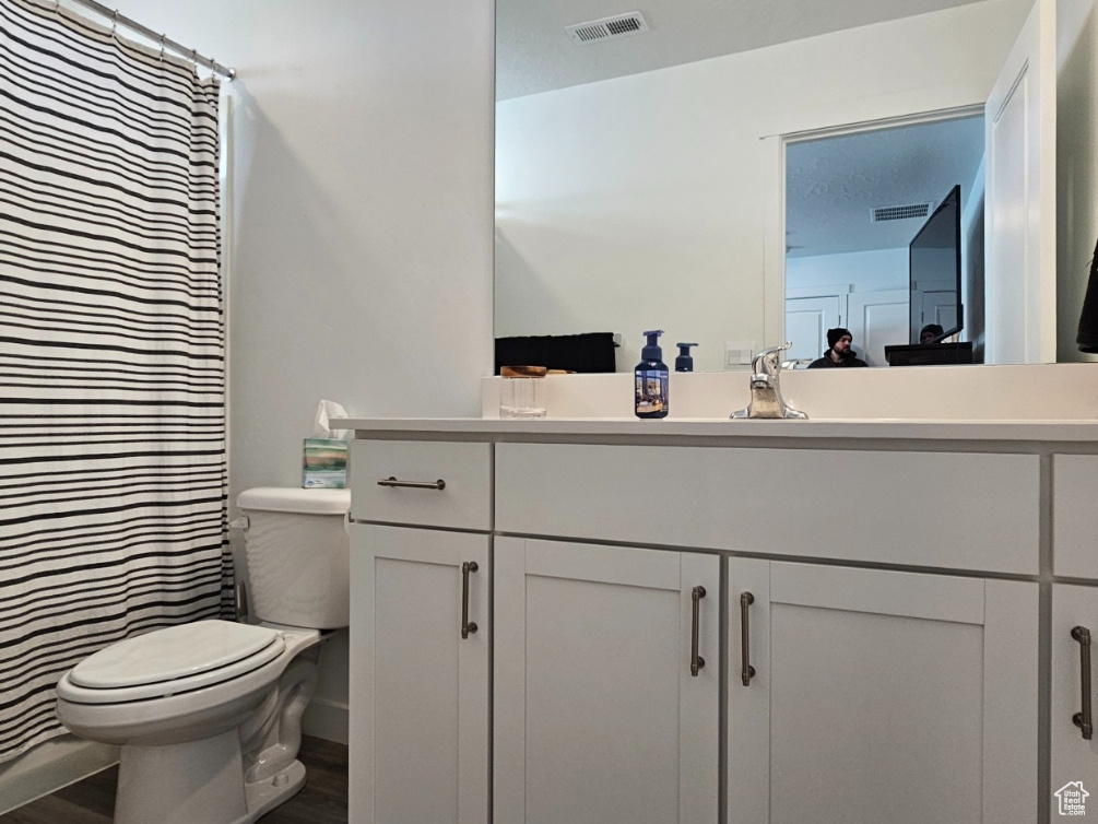 Main Bedroom Bathroom with tub and shower and silestone counters