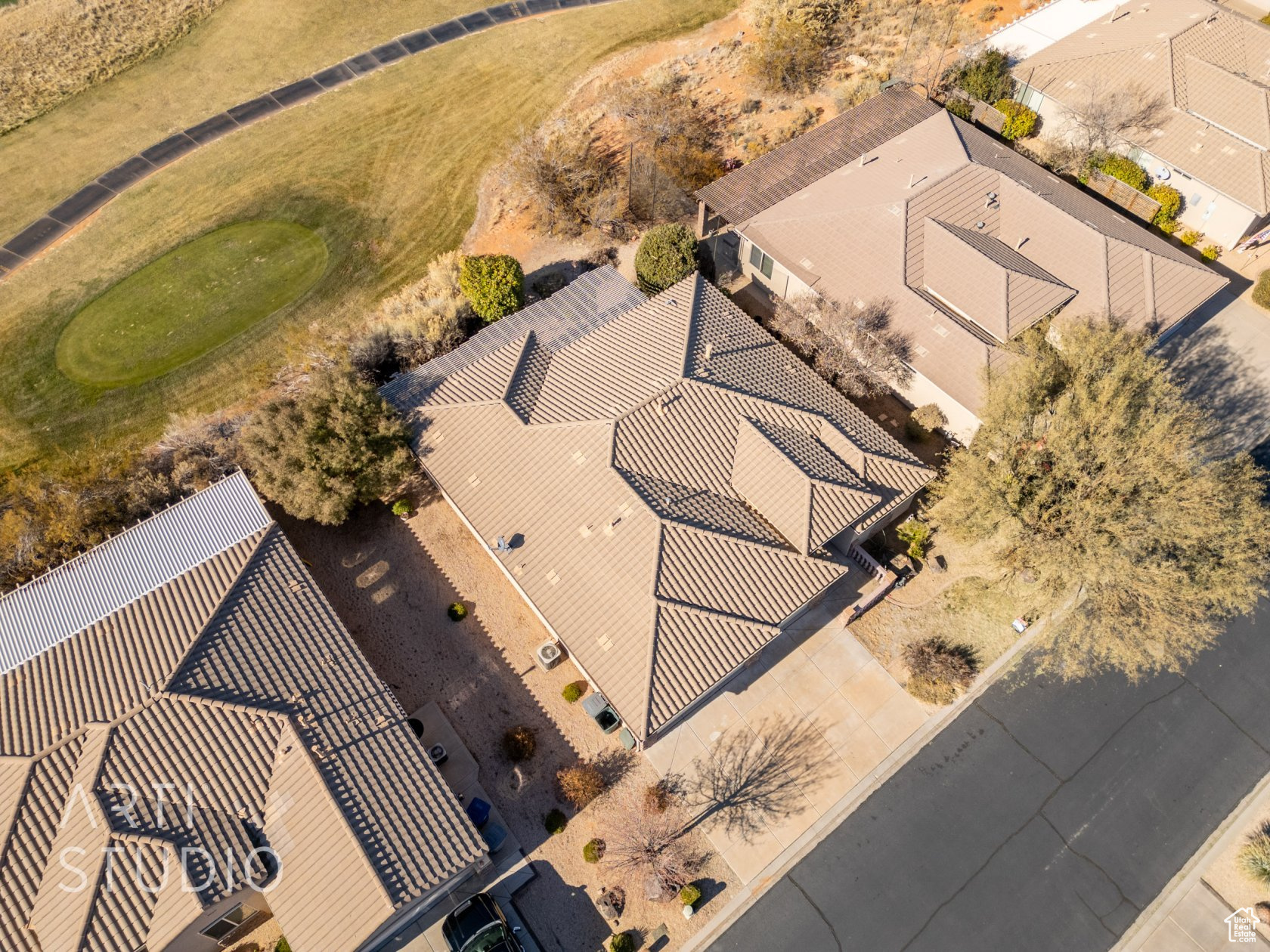 Birds eye view of property