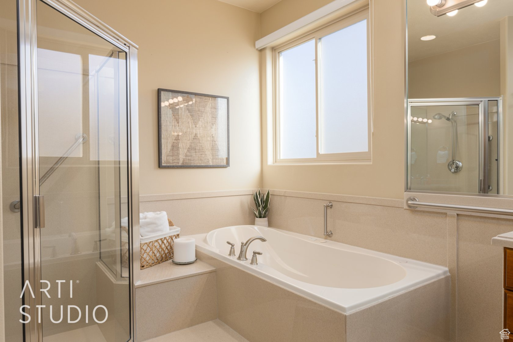 Bathroom with independent shower and bath and vanity