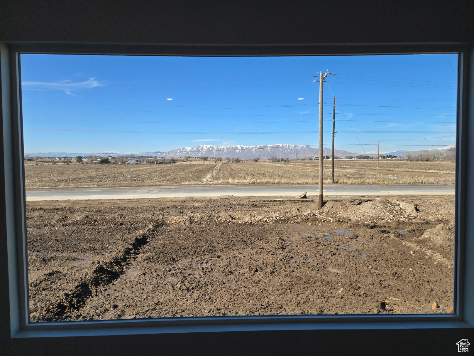View of yard featuring a mountain view and a rural view