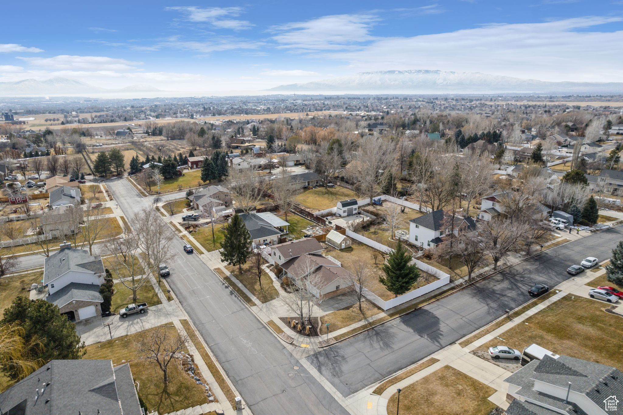 Drone / aerial view featuring a residential view