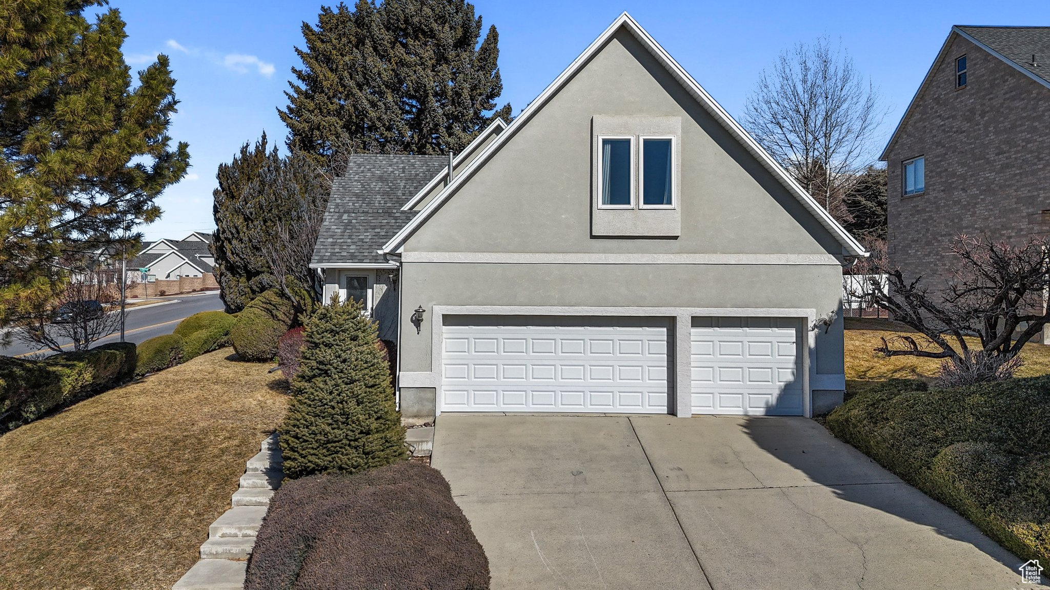 Large 3-car garage