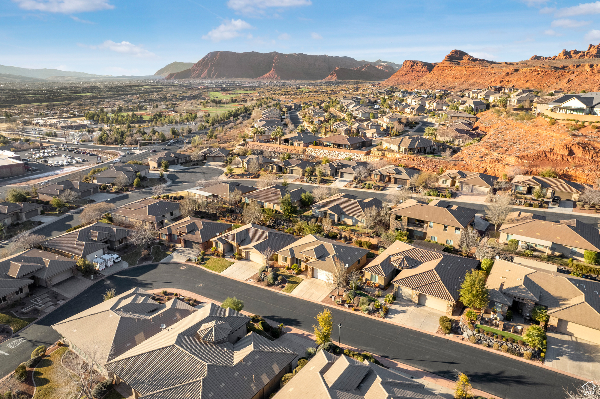 Birds eye view of property featuring a residential view and a mountain view