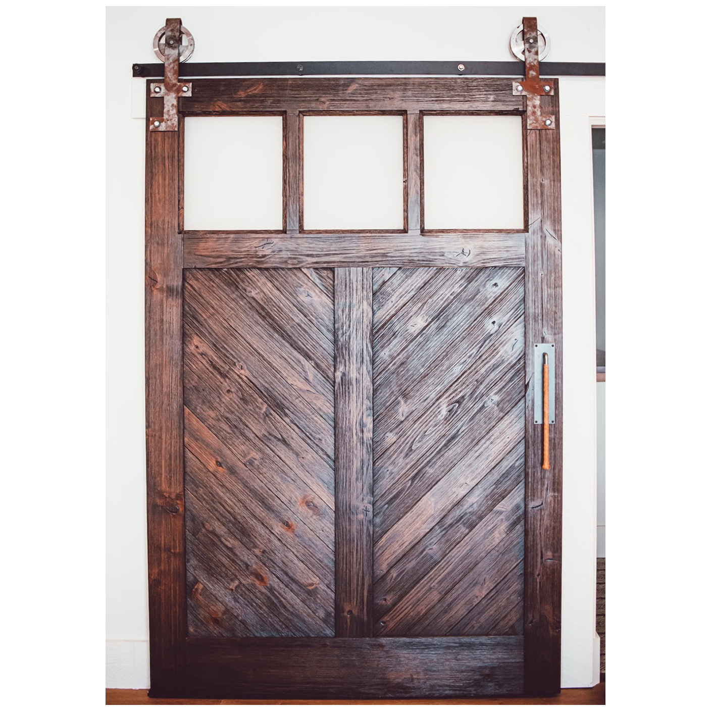 Interior details with a barn door