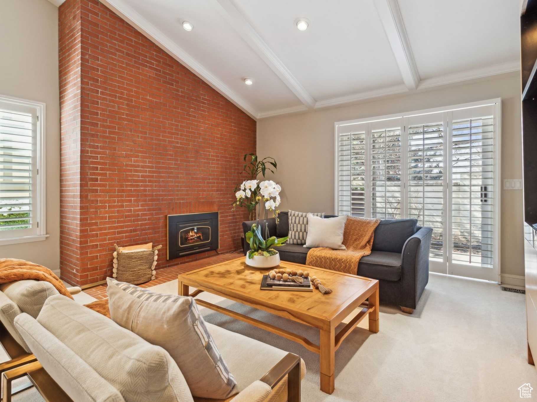 Tall ceilings and large windows