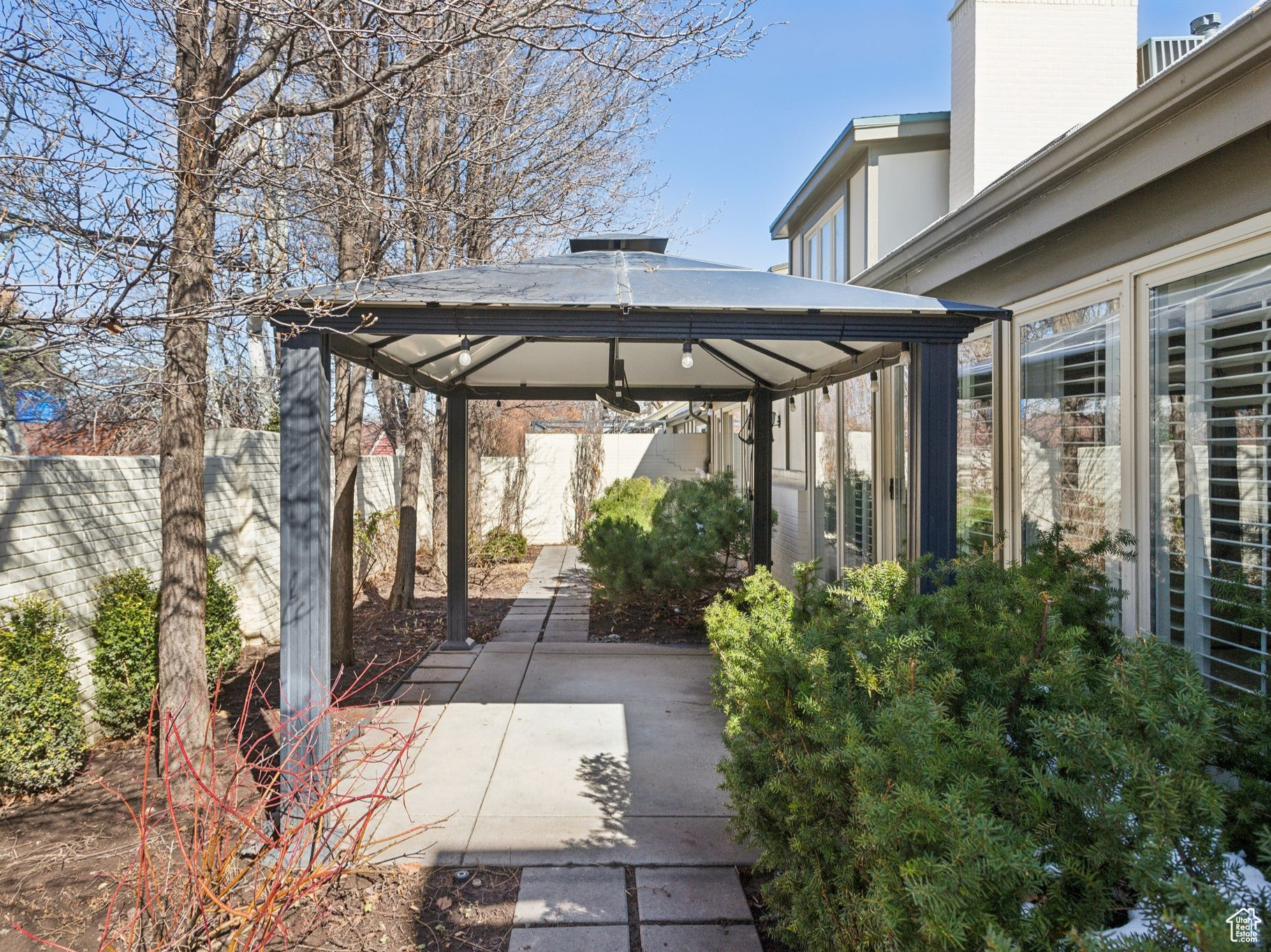 Patio with covered Gazebo with heater