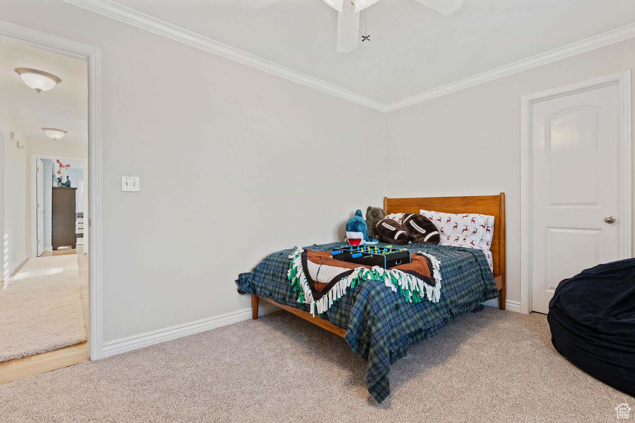 Large bedroom 4 on Level 2. Walk in closet. Plantation shutters. New carpet, new paint.