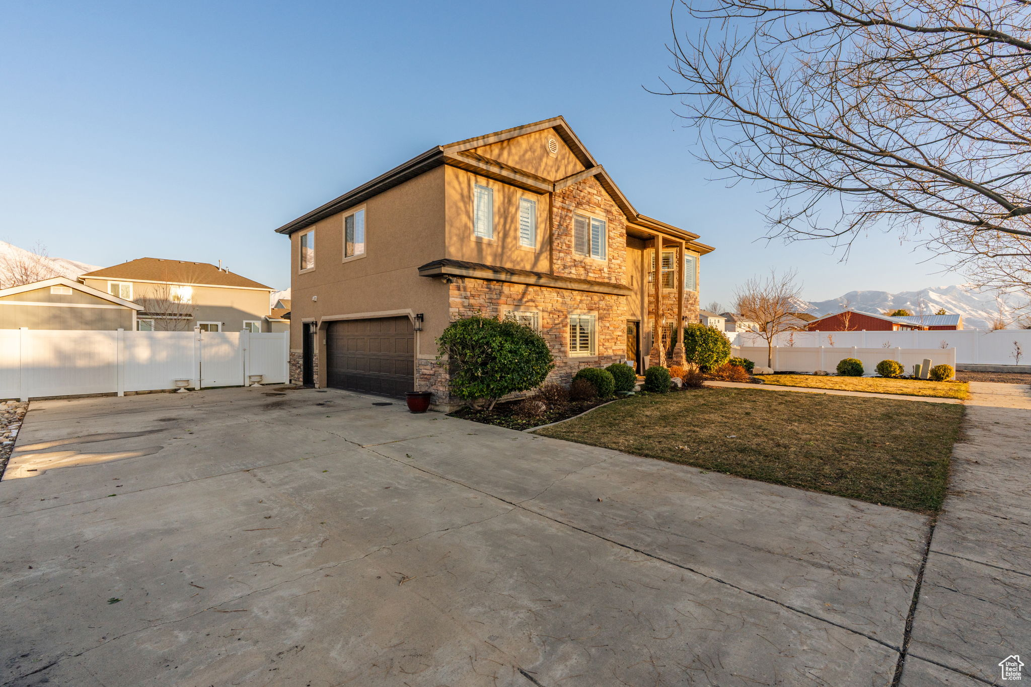 Large driveway.