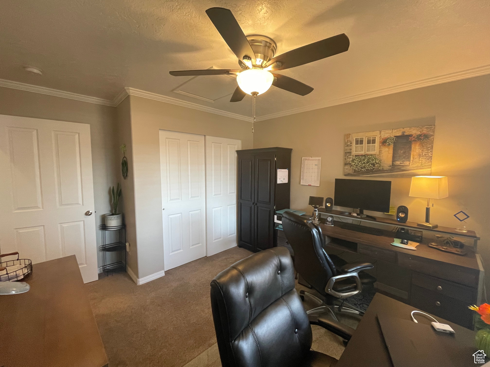 Office/2nd bedroom