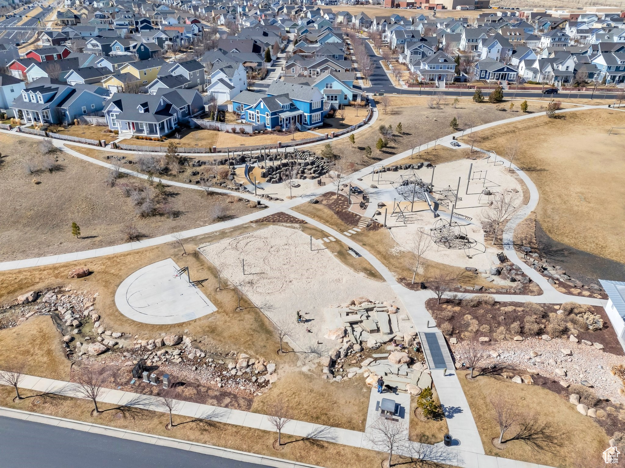 Birds eye view of property featuring a residential view