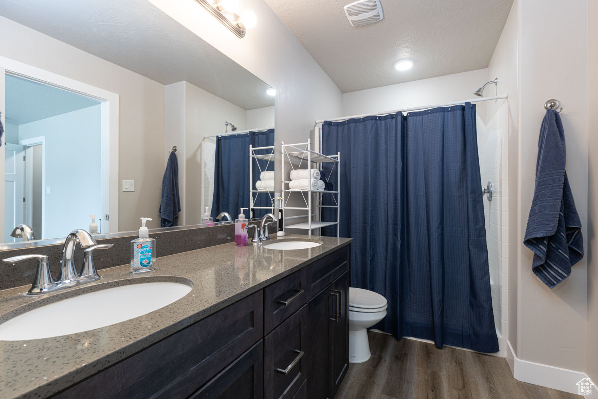 Master bath.