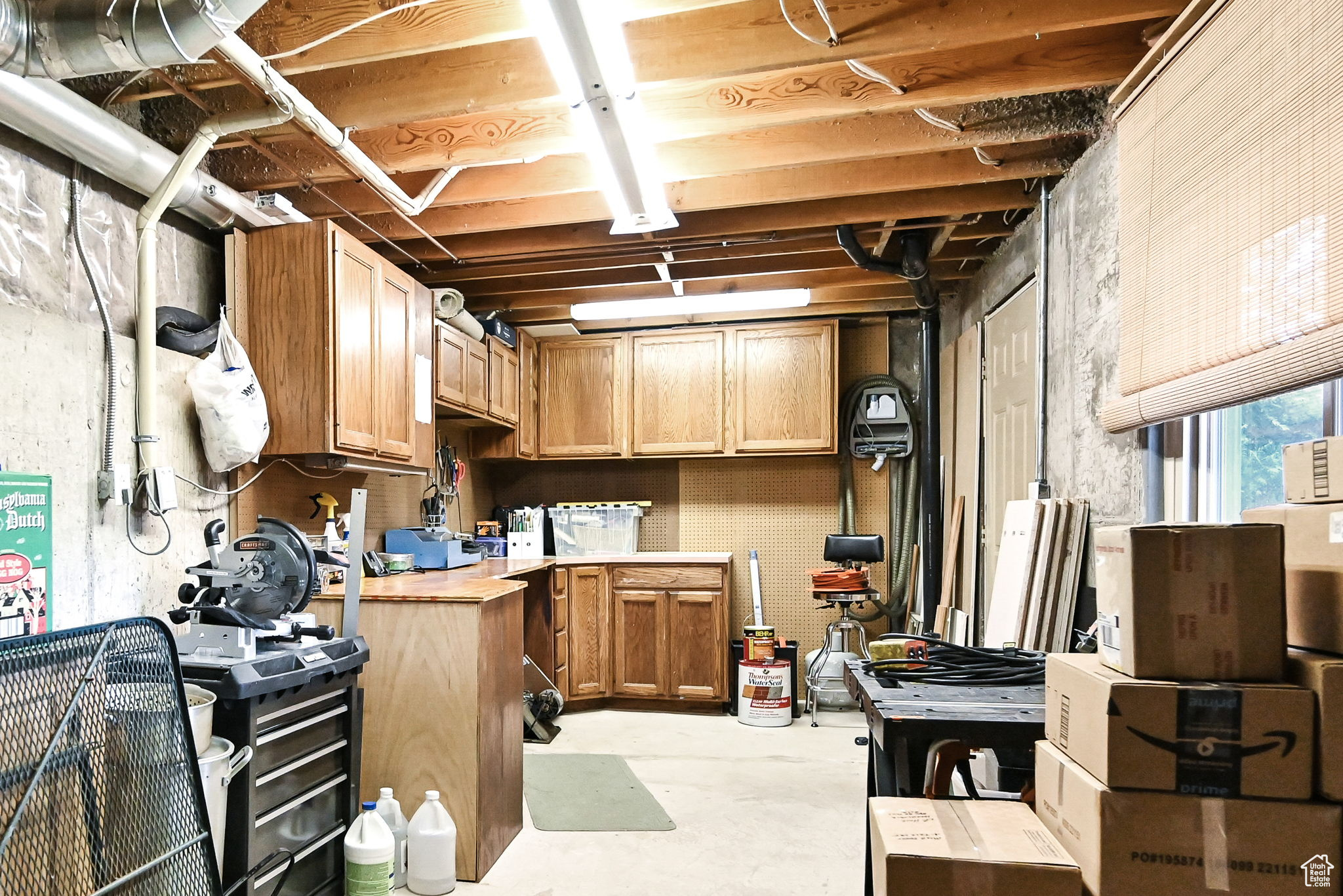 Kitchen with concrete floors