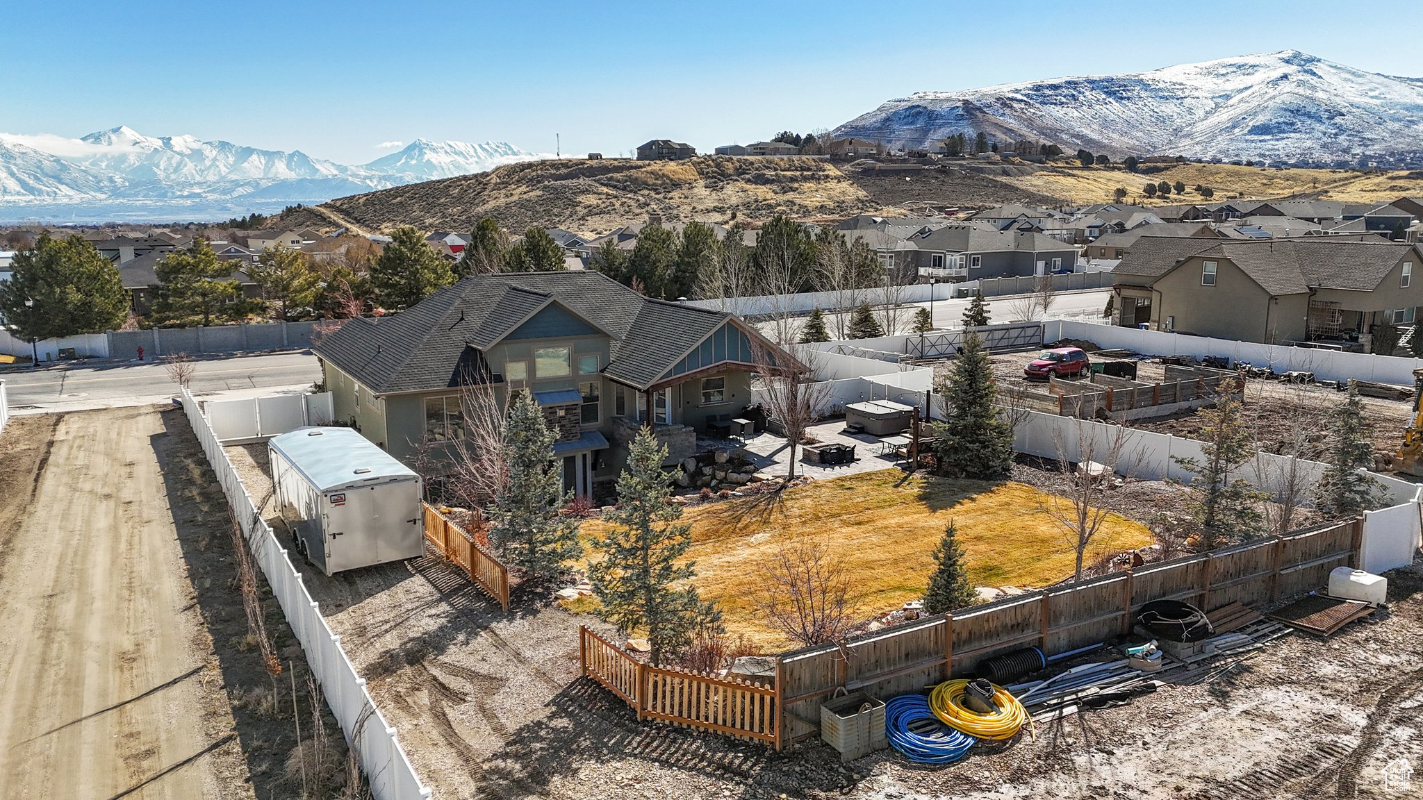 Mountain view featuring a residential view