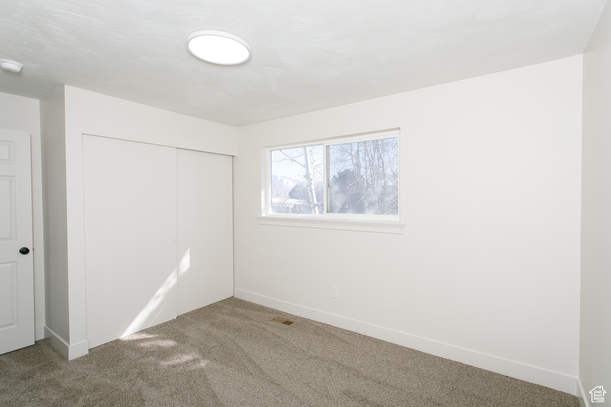 Upstairs bedroom, new carpet throughout