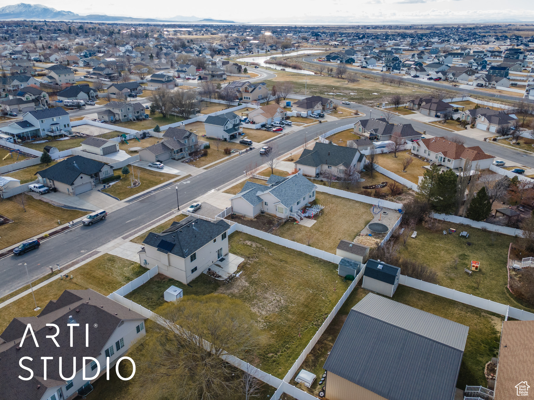 Aerial view featuring a residential view