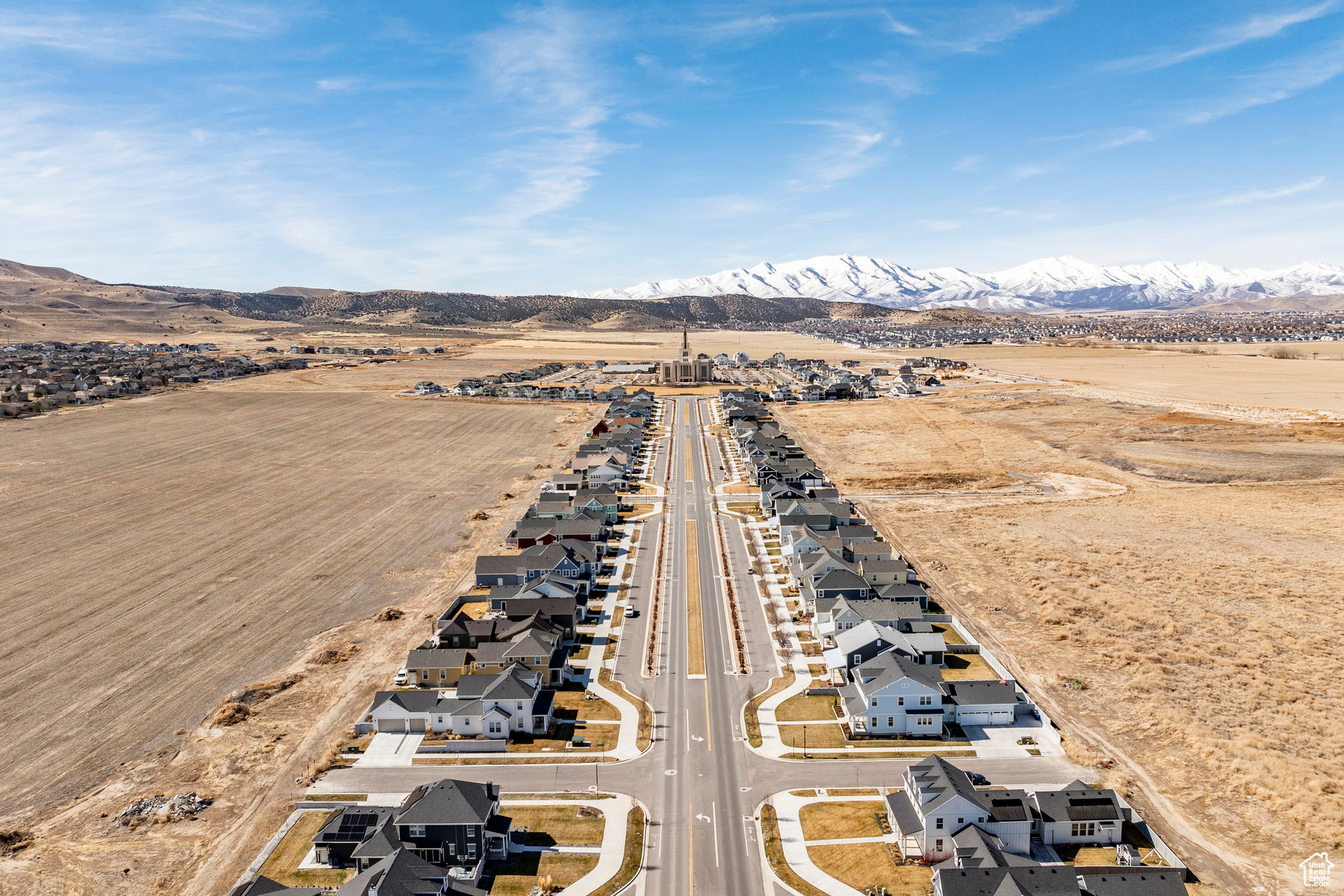 Aerial view featuring a mountain view