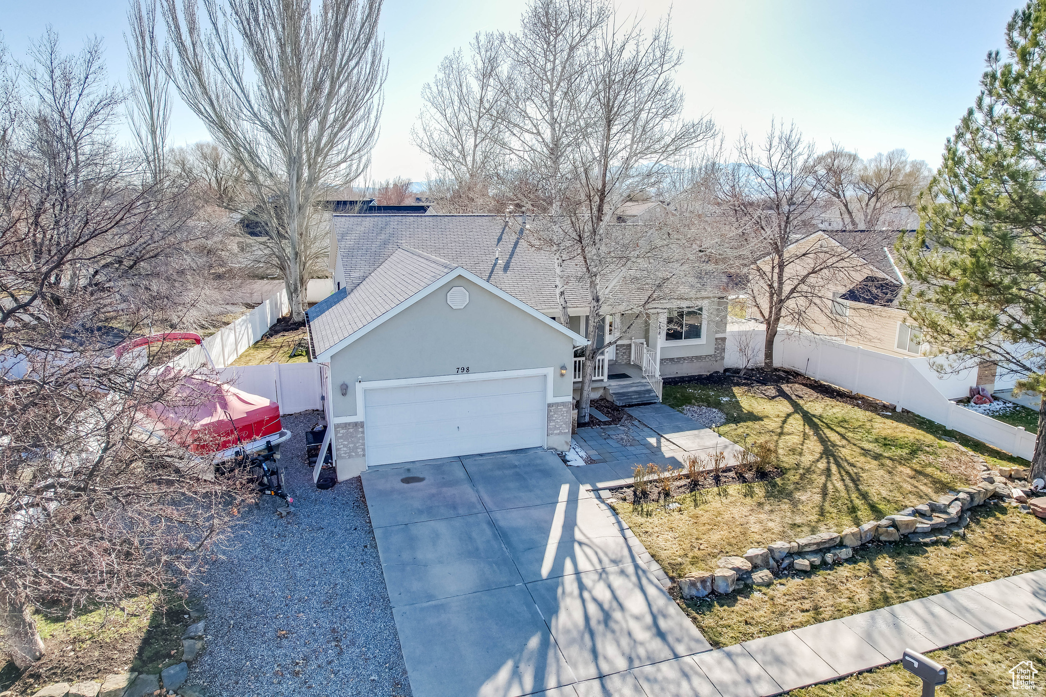 Beautiful north facing house on a quarter of an acre.