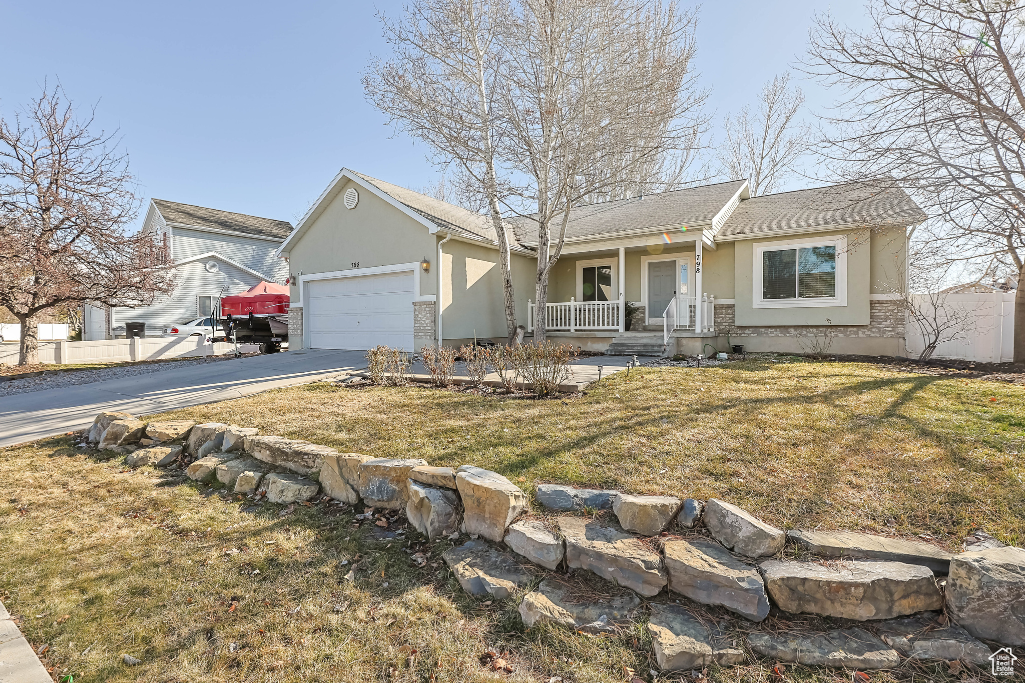 Beautifully landscaped front yard.