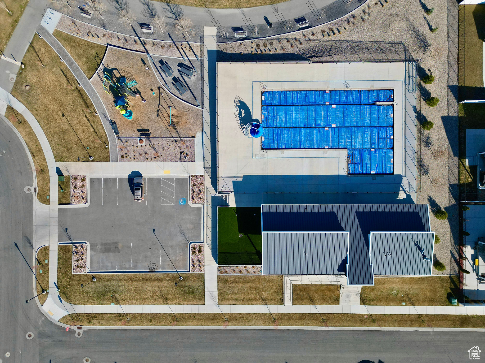 Birds eye view of property