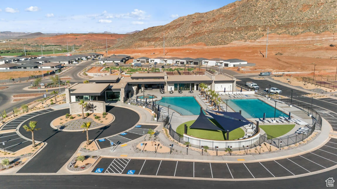 Bird's eye view with a residential view and a mountain view